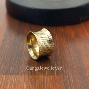 Textured Wide Band Brass Ring, Minimalist Ring, Gold Statement Ring, Everyday Ring, Thumb Ring, Unisex Ring, Gold Band Ring