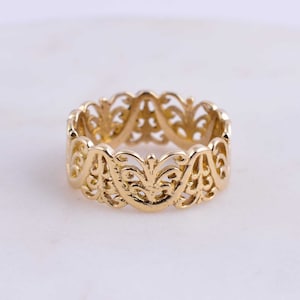 Vintage Style Gold Filigree Ring, Elegant Openwork Band, Boho Statement Jewelry for Women, Adjustable Brass Gold Plated Ring,      gn - ynh,