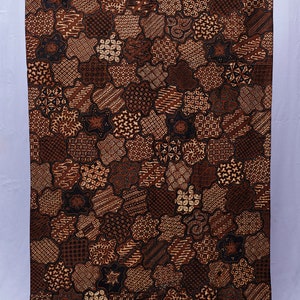 Batik Indonesia, "Sekar Jagad" (flermönster) Motiv, Jordfärg, Premium bomull, 100 % handritad, Full Tulis Sarong, Made in Indonesia