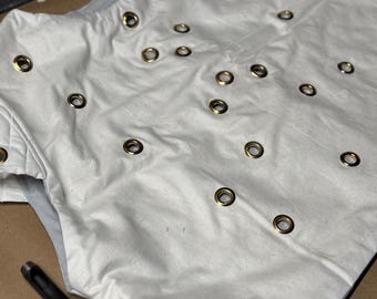 Service doorvoertule: nauwkeurige schermdetails kostuumdetails