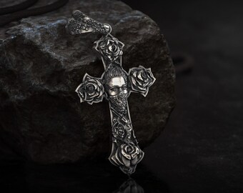 Chicano Cross Pendant, Tattoo Style Pendant, Flower Pattern Cross, Vintage Pendant, Cross pendant, Gift for her, Biker Pendant, Oxidized