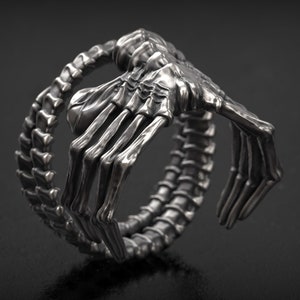 H.R. Giger Inspired , Alien Facehugger Ring, Facehugger, Chestburster, Prometheus , Xenomorph, Protomorph , Covenant , 3d printed Jewelry