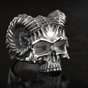 Horned Skull Ring , Demon Skull, Biker Ring , Man Ring ,Evil Skull Ring, Occult Ring, 3D Print, 3d printed Jewelery , Sterling Silver
