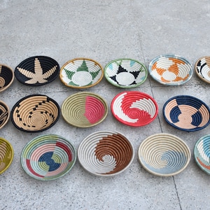 Small Baskets Decor, Woven decorative African Baskets , Hand Woven Wall Baskets Fruit Bowl, Boho Wall Art, Kitchen Home Decor Moms Gifts zdjęcie 5