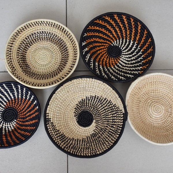 ON SALEWoven Wall Basket Set of 5, Boho  Basket Wall Decor, African Wall Decor Display Baskets, Handwoven Decorative Baskets Christmas Gifts