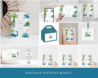 Pode incluir: Um pacote de festa de aniversário de dinossauro com uma variedade de designs imprimíveis, incluindo convites, cartões de agradecimento, etiquetas para alimentos e uma caixa de presente. Os designs apresentam uma combinação de cores azul, verde e amarelo com ilustrações de dinossauros e plantas tropicais.