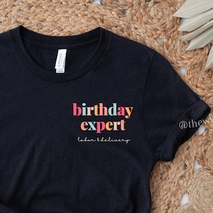 バースデーエキスパートナースシャツ、出産Tシャツ、出産レインボーナースTシャツ、ベビーナースシャツ、誕生日は私たちの専門です