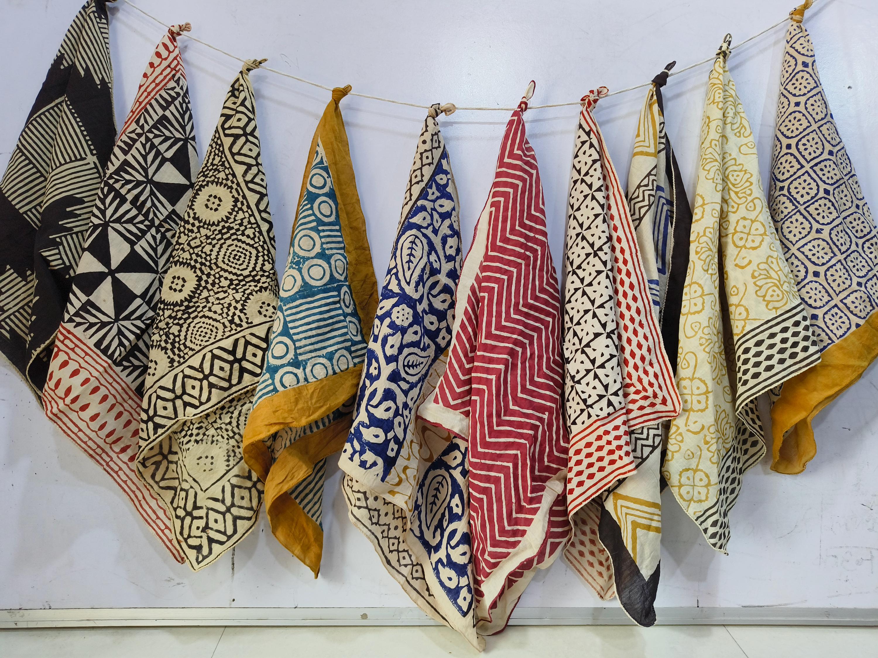 Japanischer Kranich Schal 197x72cm - Warmer Quastenschal Für Damen Mit Traditionellem Design