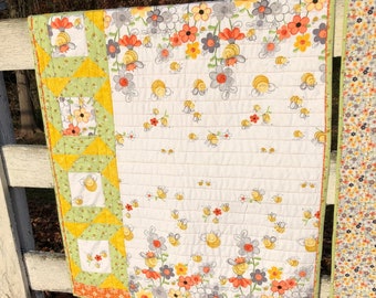 Sweet Bees Baby Quilt Using Accuquilt Go! (Panel Quilt Idea) Pattern & Tutorial - PDF Download
