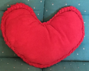No Sew Fleece Heart Pillow with Braided Edge Tutorial - PDF Download