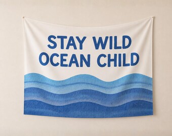 Decoración infantil con temática oceánica, tapiz infantil "Stay Wild Ocean", arte mural costero para guardería, decoración infantil bajo el mar, bandera para habitación de bebé con temática playera