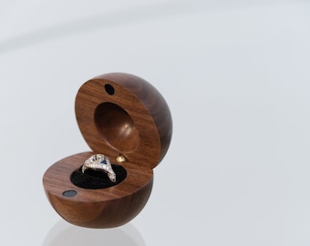 Spherical Proposal Ring case box