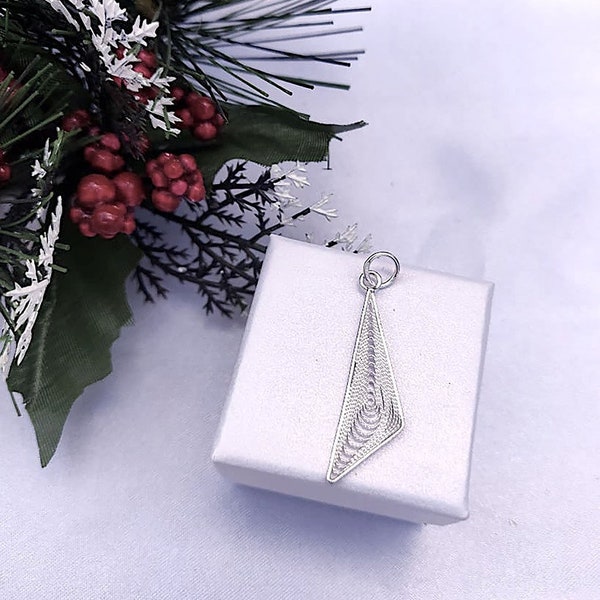 Silver 925 Filigree Pendant, Handmade in Malta, Jewelry Gift for Her, Friend, Silver Necklace, Jewellery Accessory
