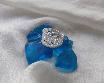 Silver 925 Maltese lace filigree adjustable ring, Filigree silver jewellery, Handmade in Malta, Medium silver band ring, Twisted rope border