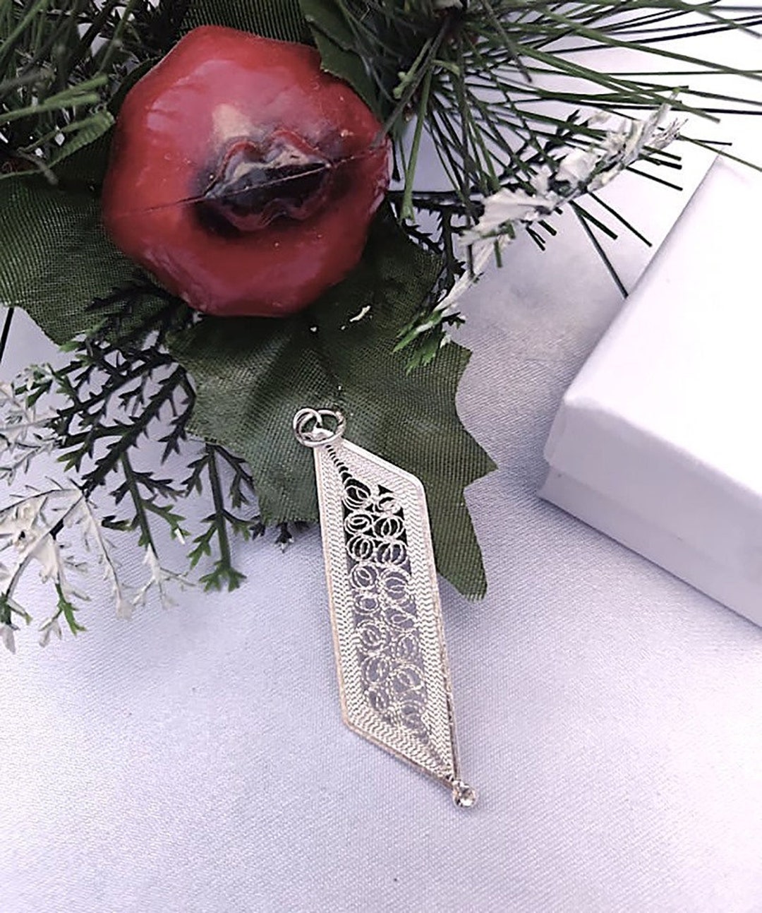 Pendentif Ancien Filigrane Argent Massif Saint Michel - À Restaurer, Provenance France, Occasion