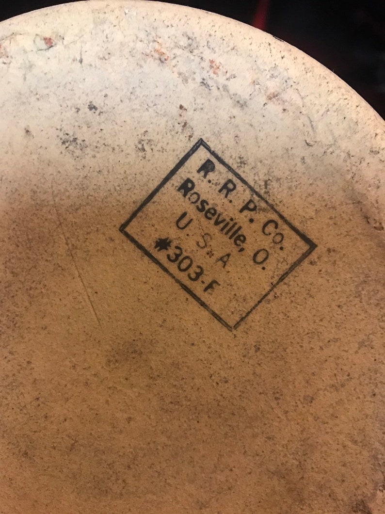 RRP Co Roseville OH Blue /& Whte Stripes Stoneware Crock