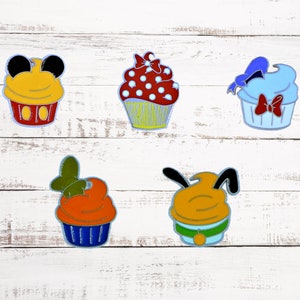Fab Five Character Cupcakes 5 Specific Food Pins Disney Park Trading Pin Set New
