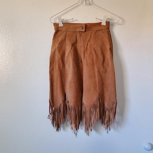 Vintage Suede Fringe Skirt Womens 6 Brown Leather Fringe Zig-Zag Hem 70s? Midi