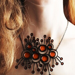 choker. Satelliet collectie. 3d Delen en Epoxyhars
