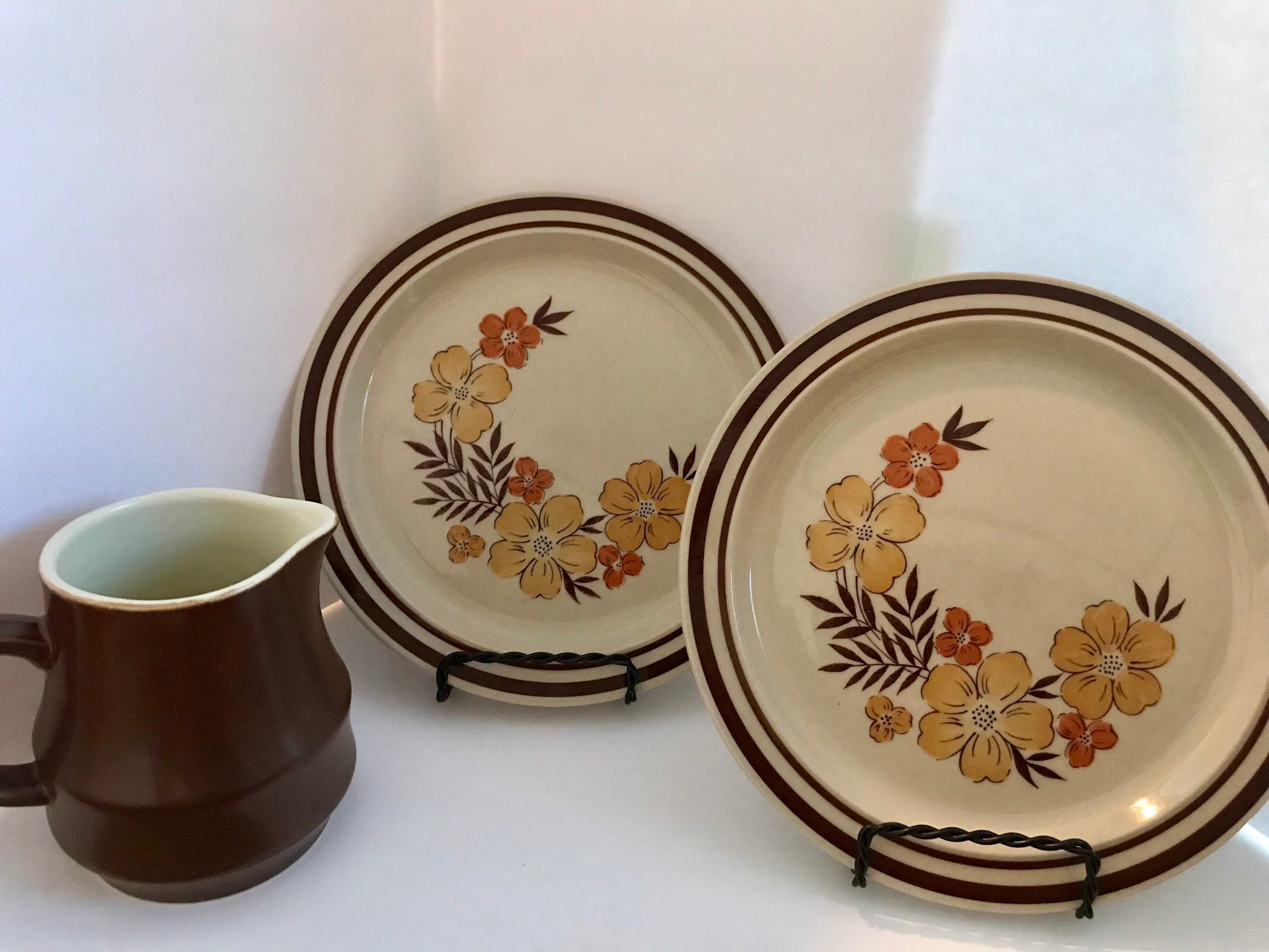mid century dinnerware sets