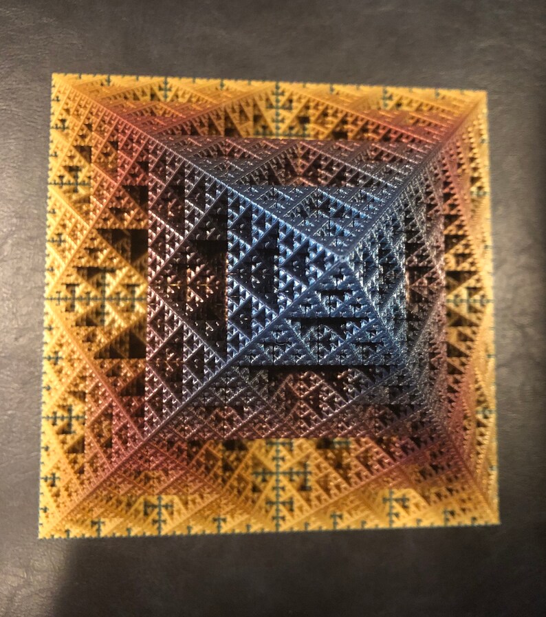 3D Printed Sierpinski Triangle Fractal Pyramid | Etsy