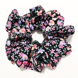 Black Floral Oversized Scrunchie-Pink-Purple-Messy Bun-Top Knot-90s Hair-Hair Ties-VSCO Girl-Ponytail-Hair Style-Statement-Black Scrunchie