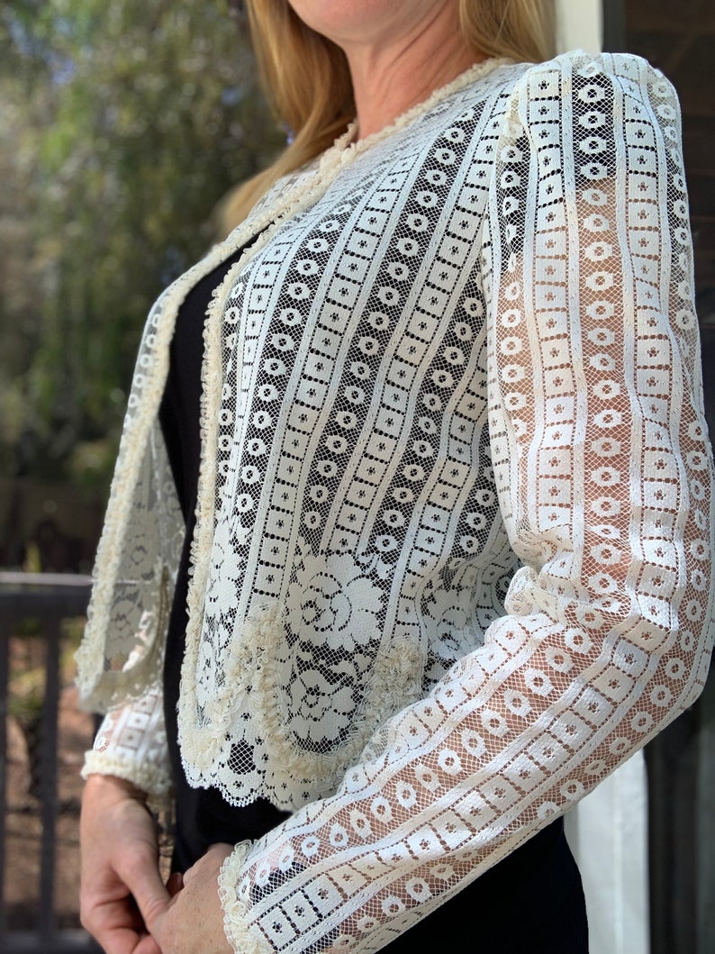 Vintage Lace Bolero Jacket 60s 70s Frilly Edges Long Sleeve Button at Collar Puffy Shoulders Creme White Size Sm Bridal