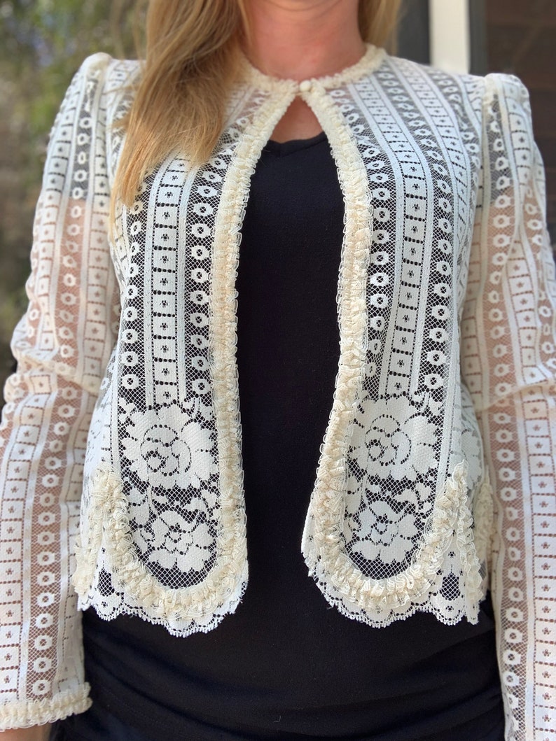 Vintage Lace Bolero Jacket 60s 70s Frilly Edges Long Sleeve Button at Collar Puffy Shoulders Creme White Size Sm Bridal
