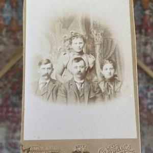 Tarjeta de gabinete antiguo retrato familiar Iowa 1890s