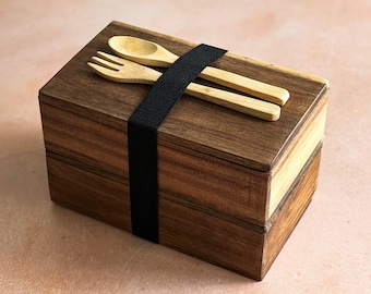 Boîte à bento faite main | Boîte à lunch en bois de qualité supérieure | récipient pour aliments japonais avec fourchette et cuillère | Cadeaux pour elle | Cadeaux pour lui | Cadeau japonais