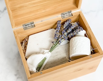 Stylish Bridesmaid Proposal Box | Personalized Gift Box for Bridesmaids | Will you be my Bridesmaid Box W Card