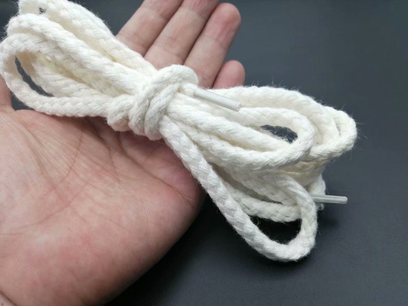 travis sb laces