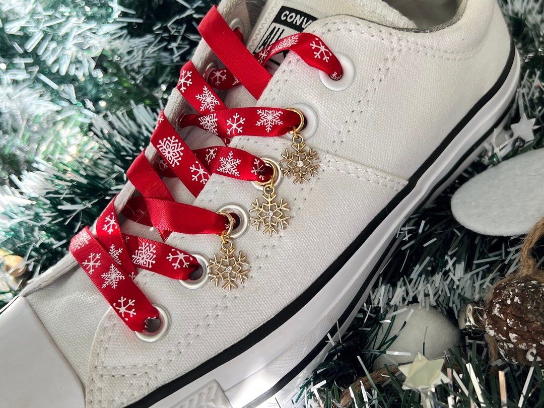 2pc Christmas Snowflakes Holiday Gift Under 10 Shoelaces Shoe Etsy