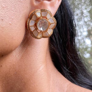 Polki Earrings Mohter of Pearl Kundan Jewelry Indian Earrings UNIQUE Statement Earrings Round Big Statement Earrings Polki Stud Earrings
