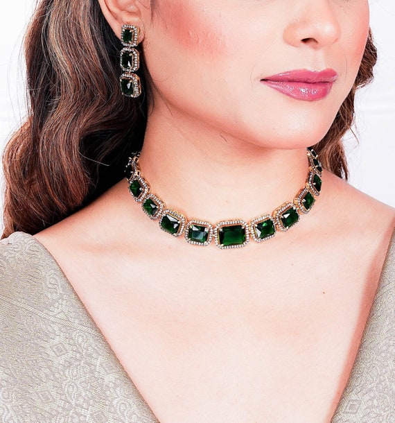 Buy Emerald Pearl Silver Choker | Paksha