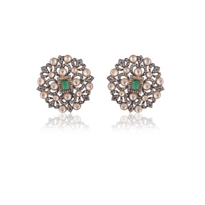 Green Polki Necklace	Polki Jewelry	Victorian Polki	Kundan Jewelry	Kundan Pearl	Kundan Necklace	Emerald Kundan	Sabyasachi Choker	Kundan Choker	Jadau Necklace	Polki Necklace	Victorian Jewelry	Sabyasachi Jewelry Sabyasachi Jewelry Kundan Choker Set