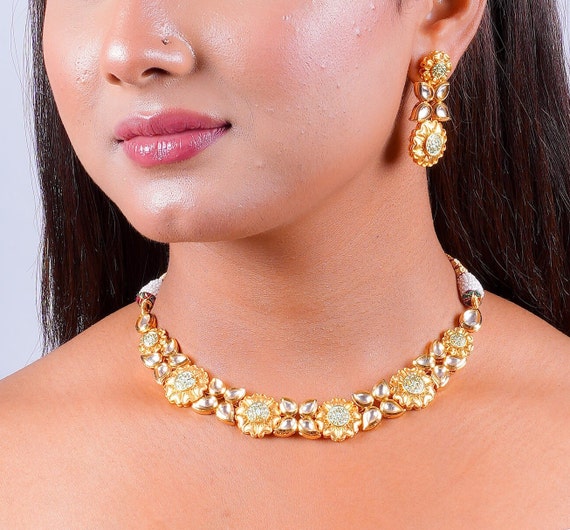 Kundan meenakari best sale necklace