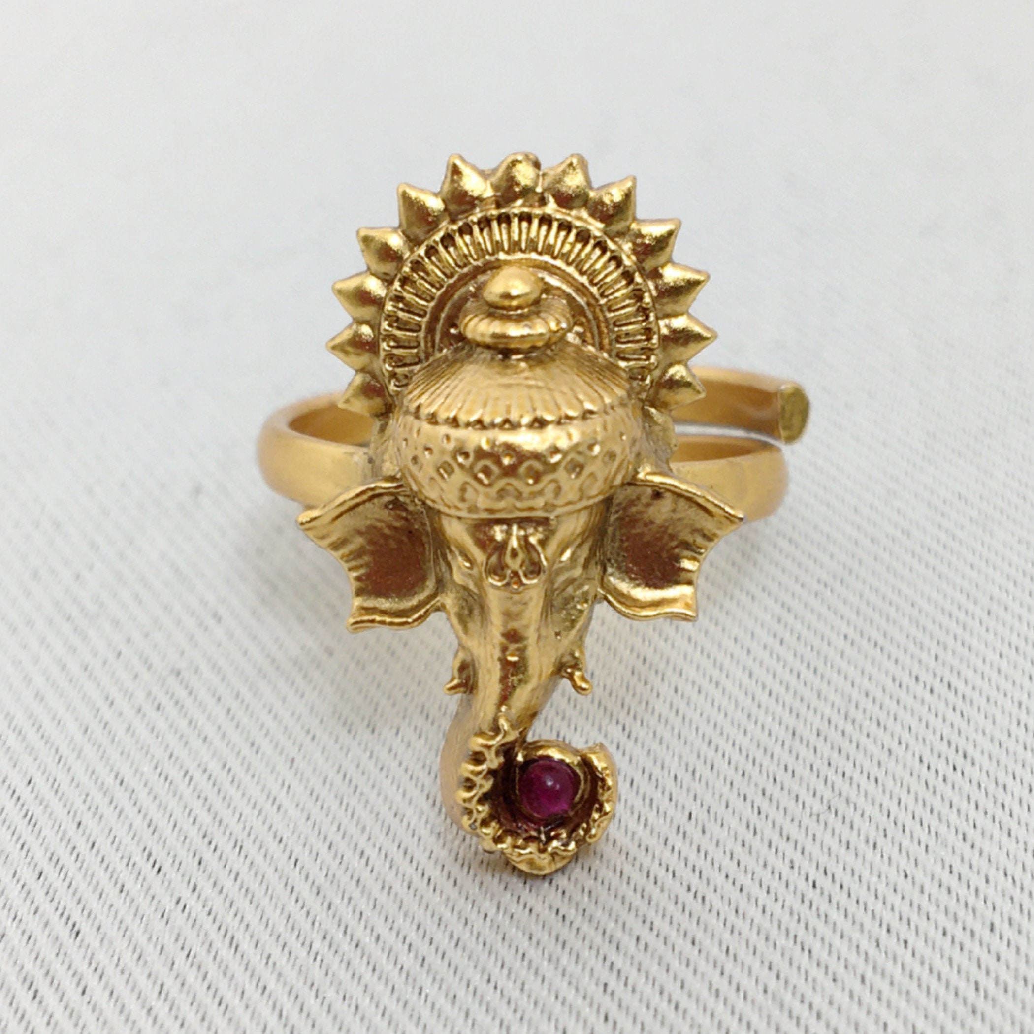 Ganesha Ring, Sterling Silver Ganesh Ring, Hindu Ring, Amulet Ring, Hindu  God by Sterlingmalee - Etsy | Hindu rings, Sterling silver rings, Silver