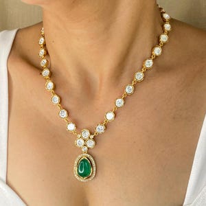 Polki Necklace Sabyasachi Jewelry Emerald Green Doublet Kundan Necklace Moissanite Polki Jewelry Uncut Kundan Jewelry Long Indian Necklace
