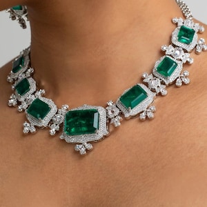 Smaragd Diamant Halskette PREMIUM Green India Schmuck Statement DESIGNER Inspiriert Grün Smaragd Halskette American Diamond Set CZ Emerald