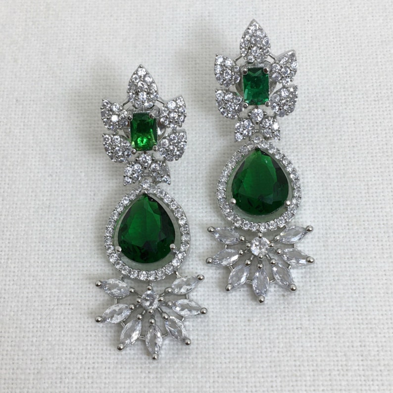 Kiara Advani	Emerald Diamond	Bridal Wedding Set	Agulka Jewels	American Diamond	Emerald Jewelry Set	Emerald Choker	Green Diamond	Emerald Green	Deepika Padukone	India Choker	Faux Emerald	Emerald Necklace