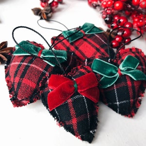 Set of 4 Christmas ornaments, heart shape xmas tree decorations,farmhouse holiday gift,chic Scottish Christmas present,small tree ornaments image 2
