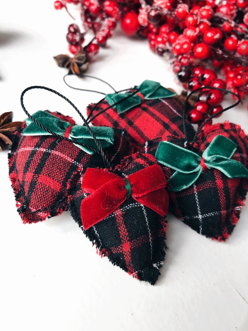 Set of 4 Christmas ornaments, heart shape xmas tree decorations,farmhouse holiday gift,chic Scottish Christmas present,small tree ornaments image 2