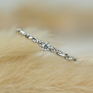 Engagement ring Filou made of 585/ white gold with prong setting and diamond, cord ring image 5