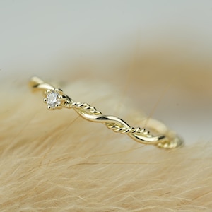 Engagement ring Filou made of 585/ yellow gold with prong setting and diamond, cord ring image 7