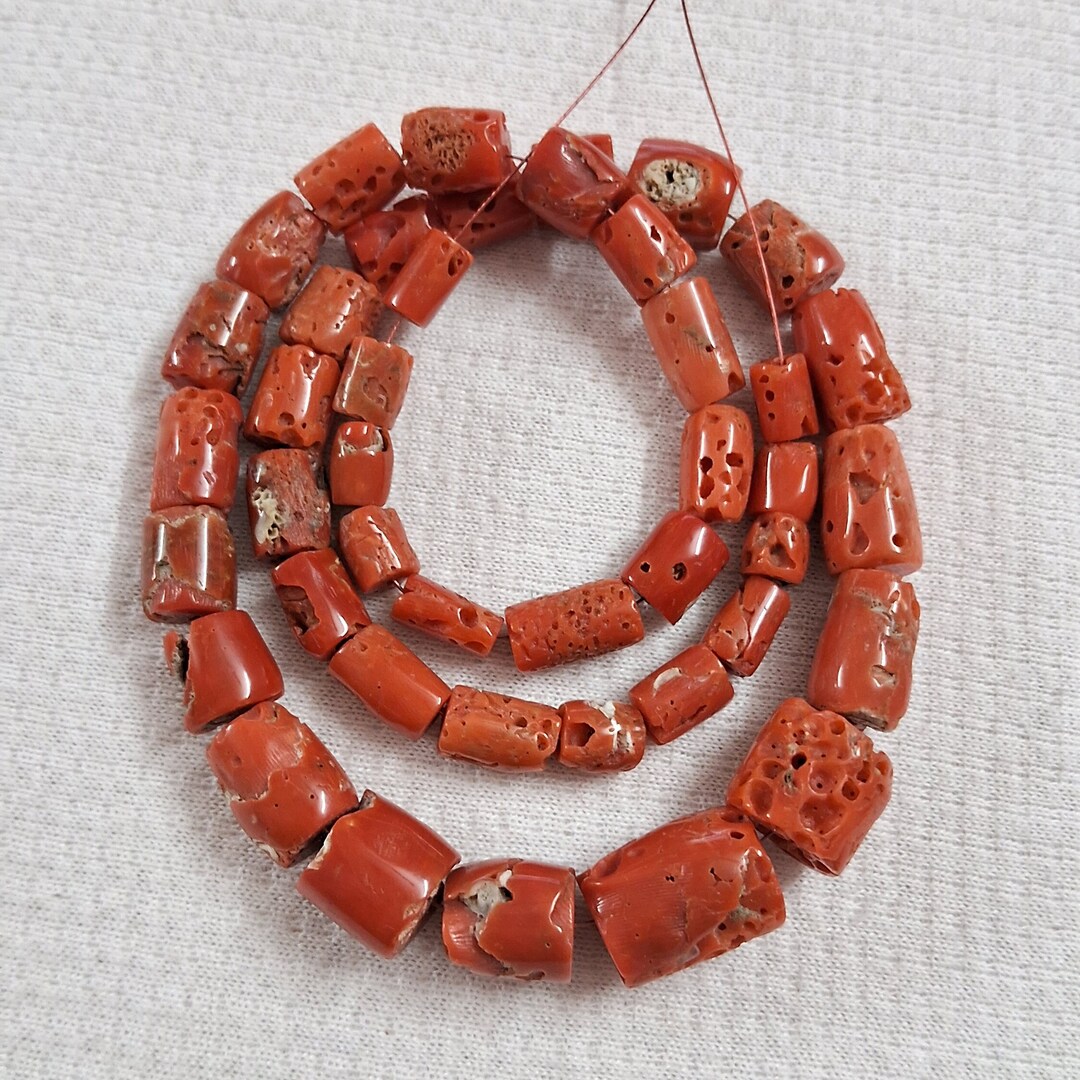 Perles Corail Rouge Italien Naturel – Tube Poli, 16 Pouces, 109,70 Carats, Fait Main