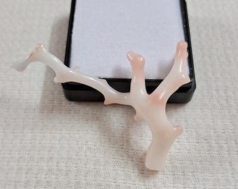 ピンク珊瑚の桜ペンダント、桜彫刻、シルバーバチカン（天然深海珊瑚
