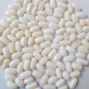 AAAAA+Quality White Japanese coral cabochon, Oval shape cabochon,100% Natural coral,15&#39; pieces, 10.5X6X4&#39;mm to 7X4.5X3&#39;mm approx.