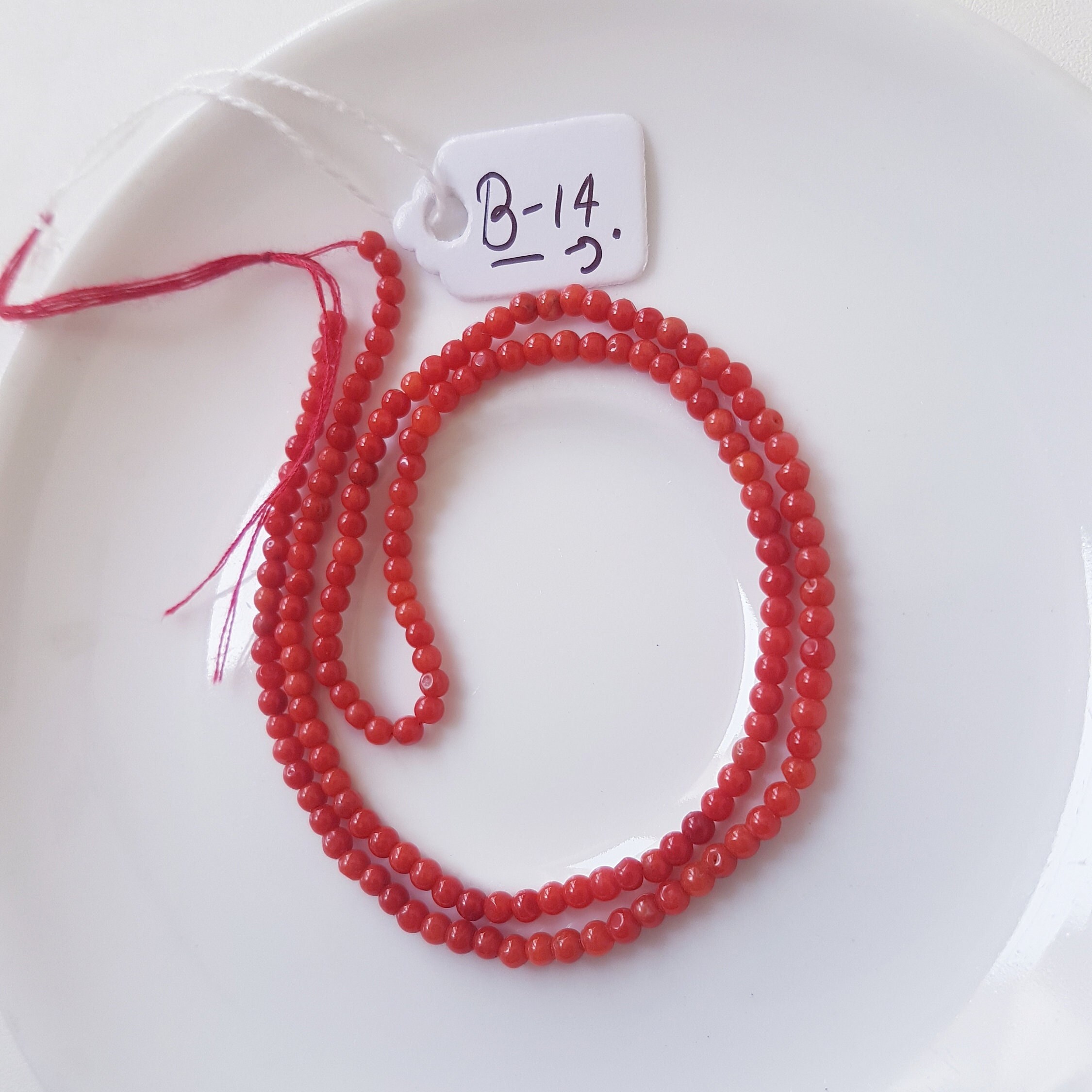 Perles Corail Rouge Naturel D'Italie – Forme Pneu – Brin De 11 Pouces – Neuf Sans Emballage