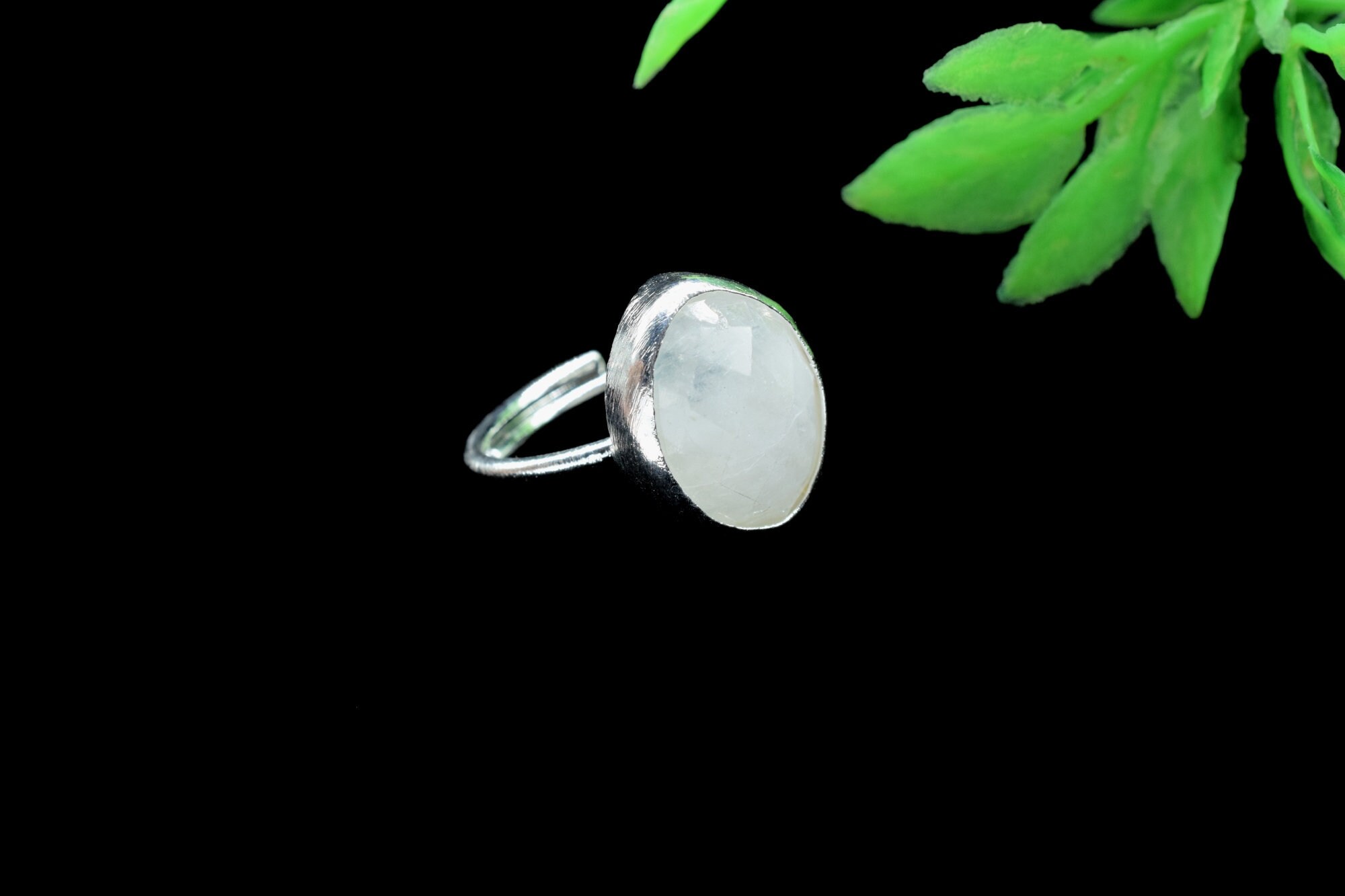 Anello di pietre lunari naturali anello dainty anello di Etsy Anello di pietre lunari naturali anello dainty anello di Etsy